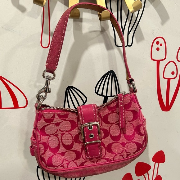 Coach Vintage Pink hand/shoulder bag - Picture 1 of 6